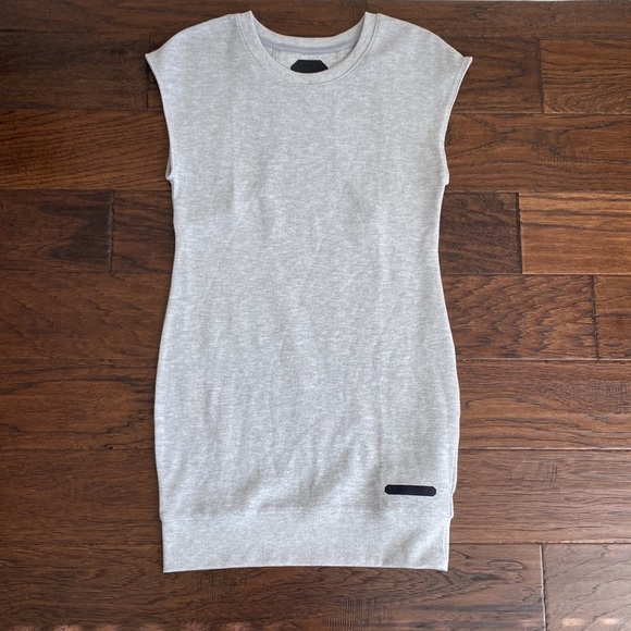 Under Armour Athletic Gray Sleeveless Dress S - Picture 4 of 12